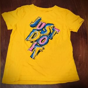 6x ✧ Nike ✧ The Nike Tee ✧ "Just Do It" ✧ boys' t-shirt